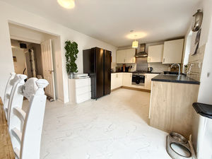 Photo 8- click for photo gallery